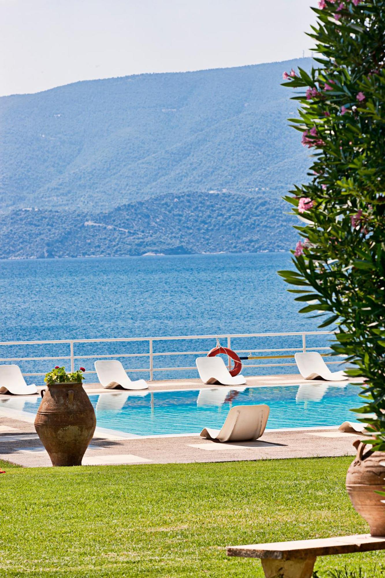 Kalamaki Beach Resort Isthmia Buitenkant foto
